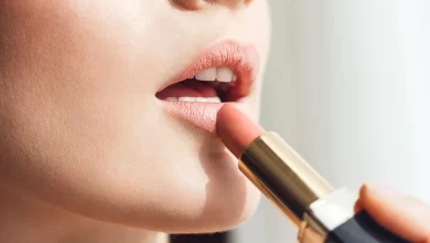 What Causes Sticky, Gloppy Lipstick and Lip Balm When Applying